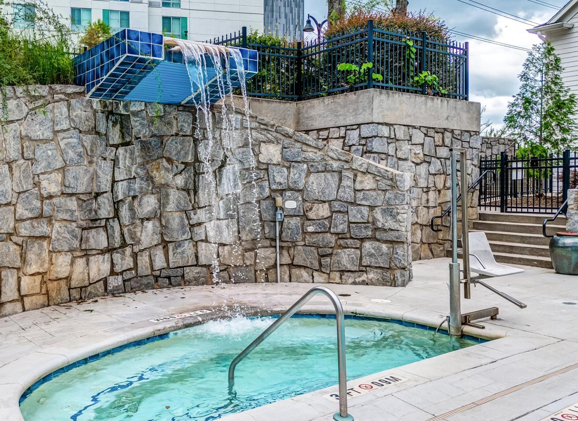 Hotel Indigo Atlanta Vinings By Ihg Smyrna Kültér fotó